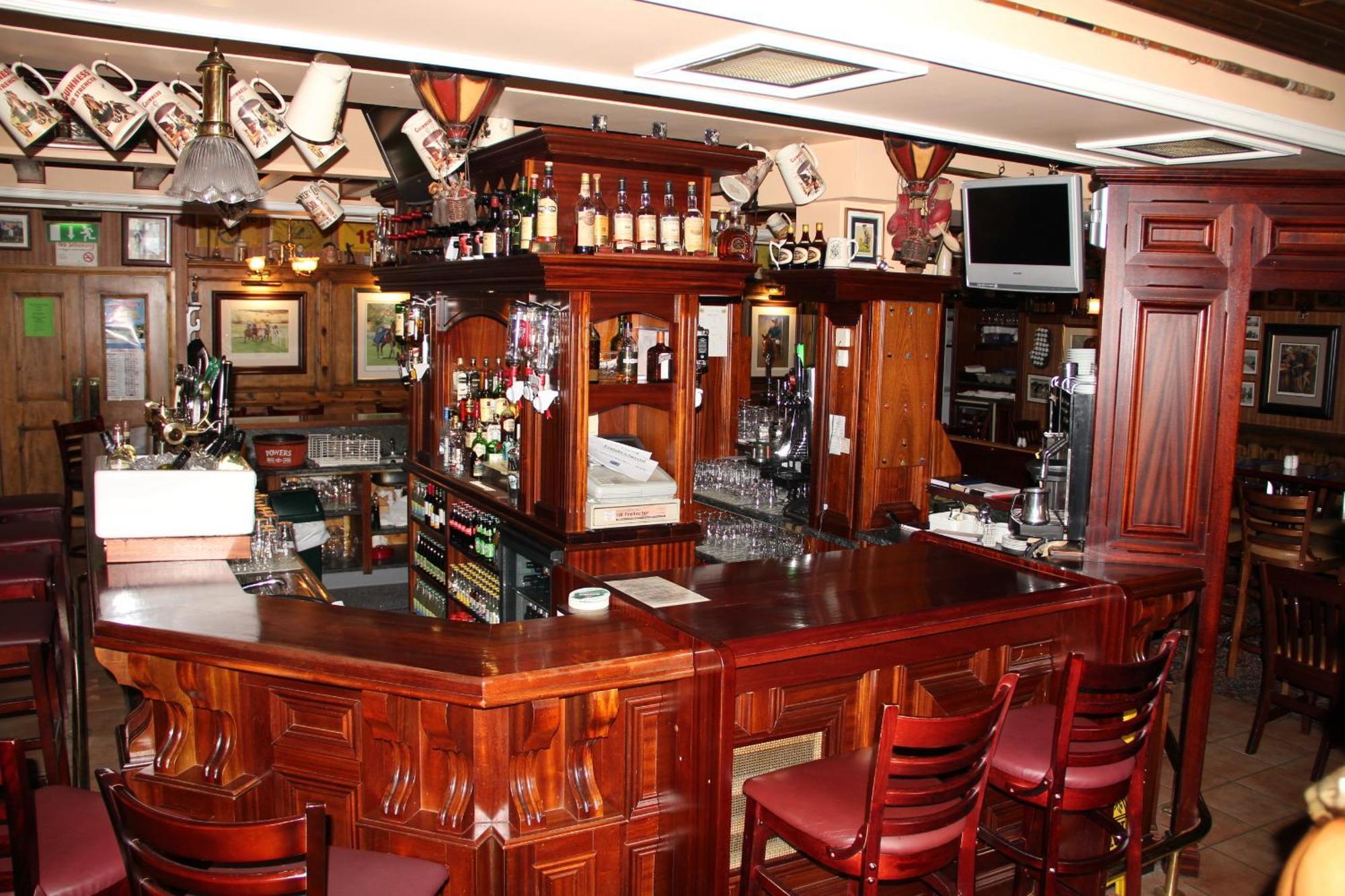 Mcsweeney Arms Hotel Killarney Exterior foto