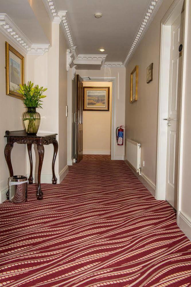 Mcsweeney Arms Hotel Killarney Exterior foto
