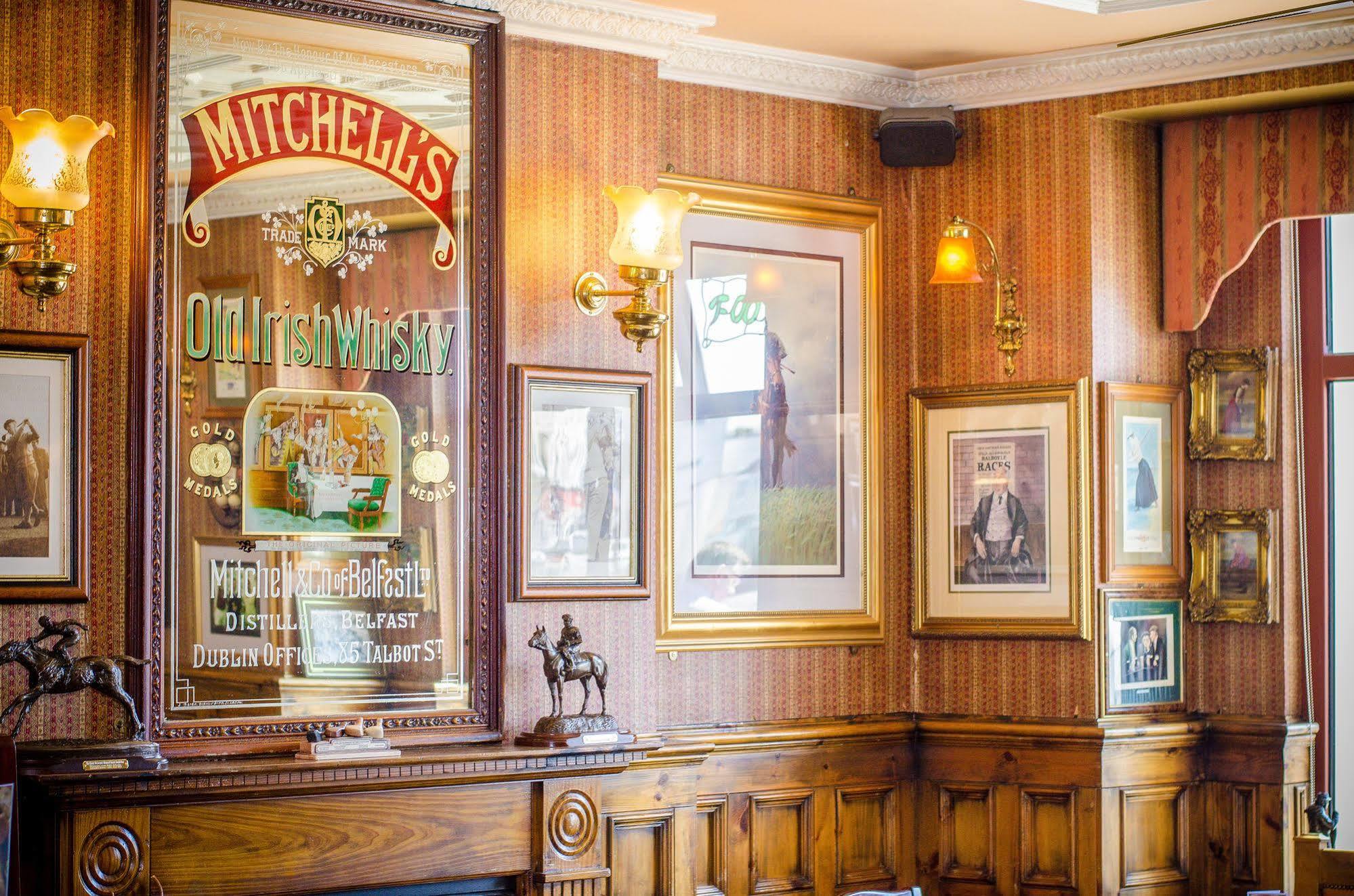 Mcsweeney Arms Hotel Killarney Exterior foto